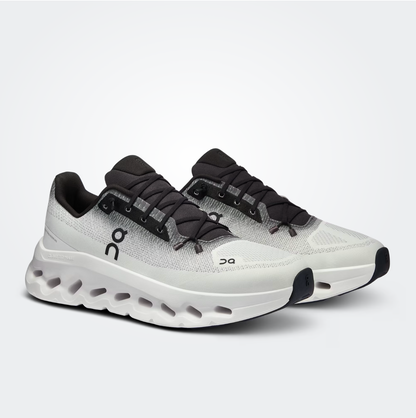 O.N Cloudtilt Black | Ivory