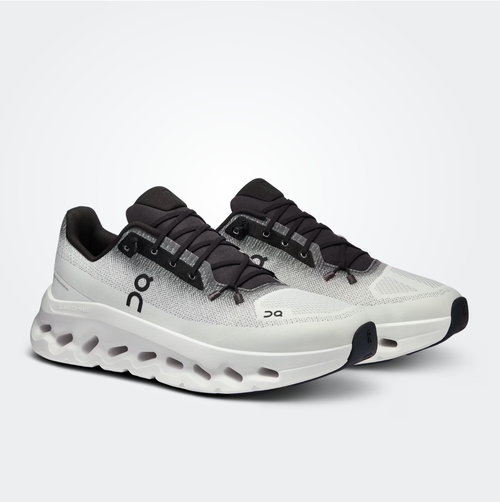 O.N Cloudtilt Black | Ivory